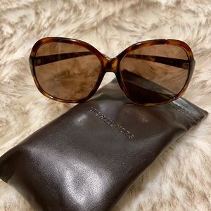 Michael Kors Sunglass